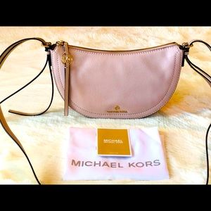 Michael Kors Messenger Bag